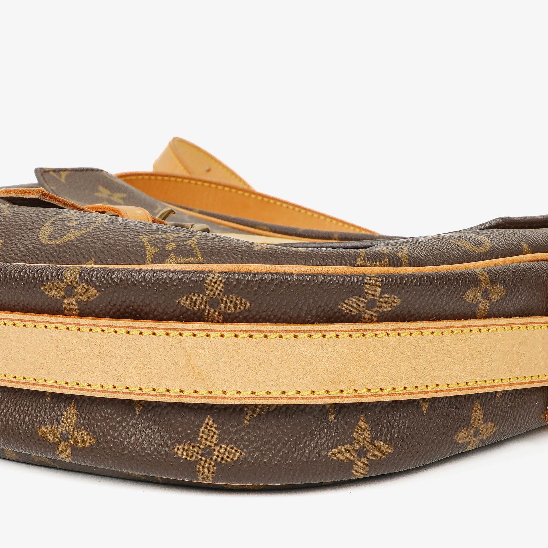Louis Vuitton Jeune Fille MM Umhängetasche aus Monogram Canvas