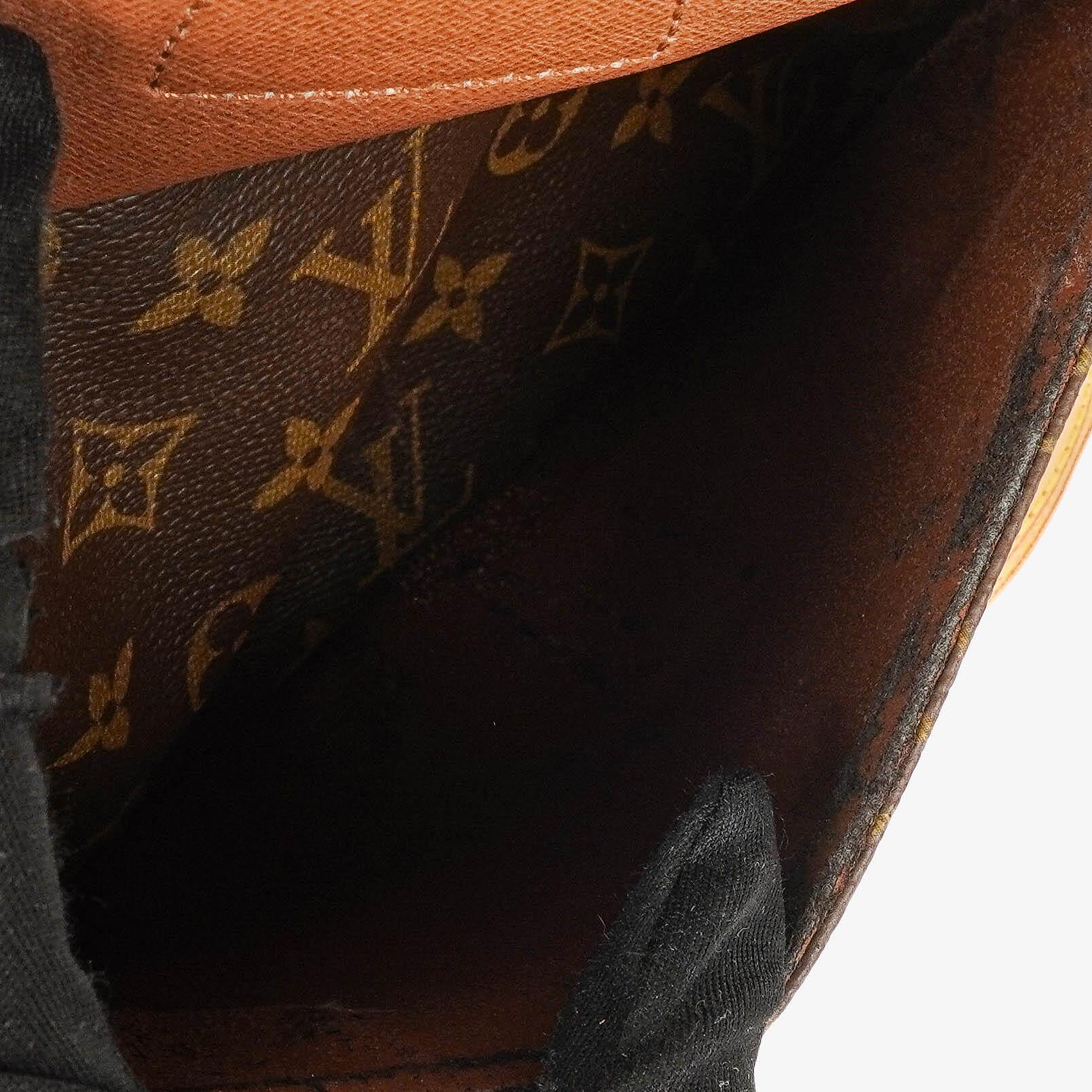 Louis Vuitton Jeune Fille MM Umhängetasche aus Monogram Canvas