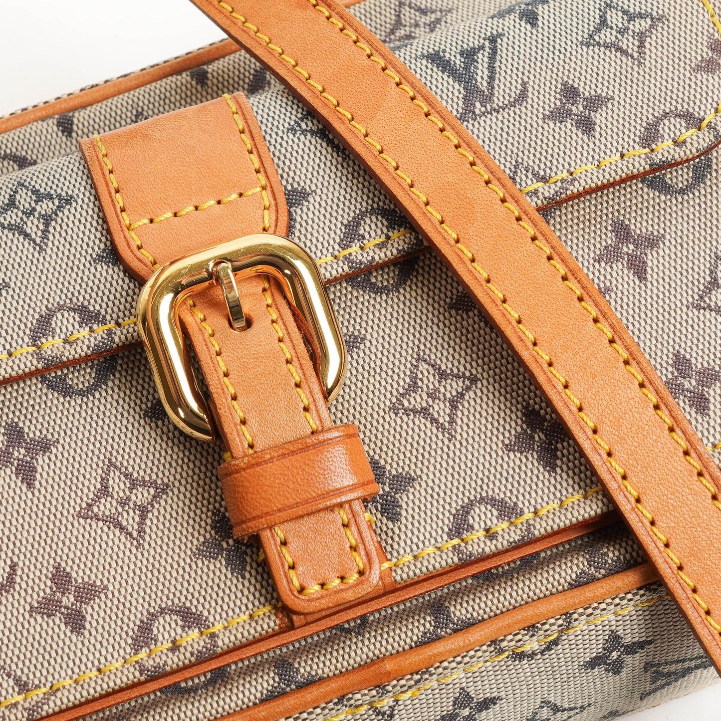 Louis Vuitton Juliette Umhängetasche in Monogram Mini Lin