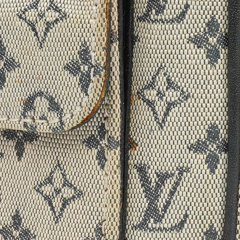 Louis Vuitton Juliette Umhängetasche in Monogram Mini Lin