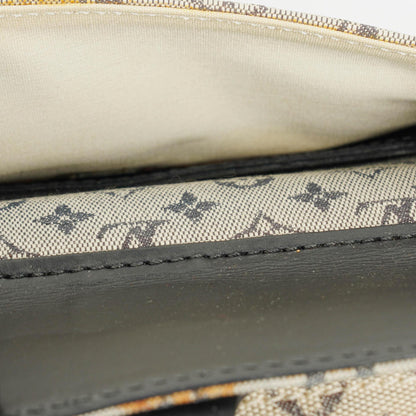 Louis Vuitton Juliette Umhängetasche in Monogram Mini Lin