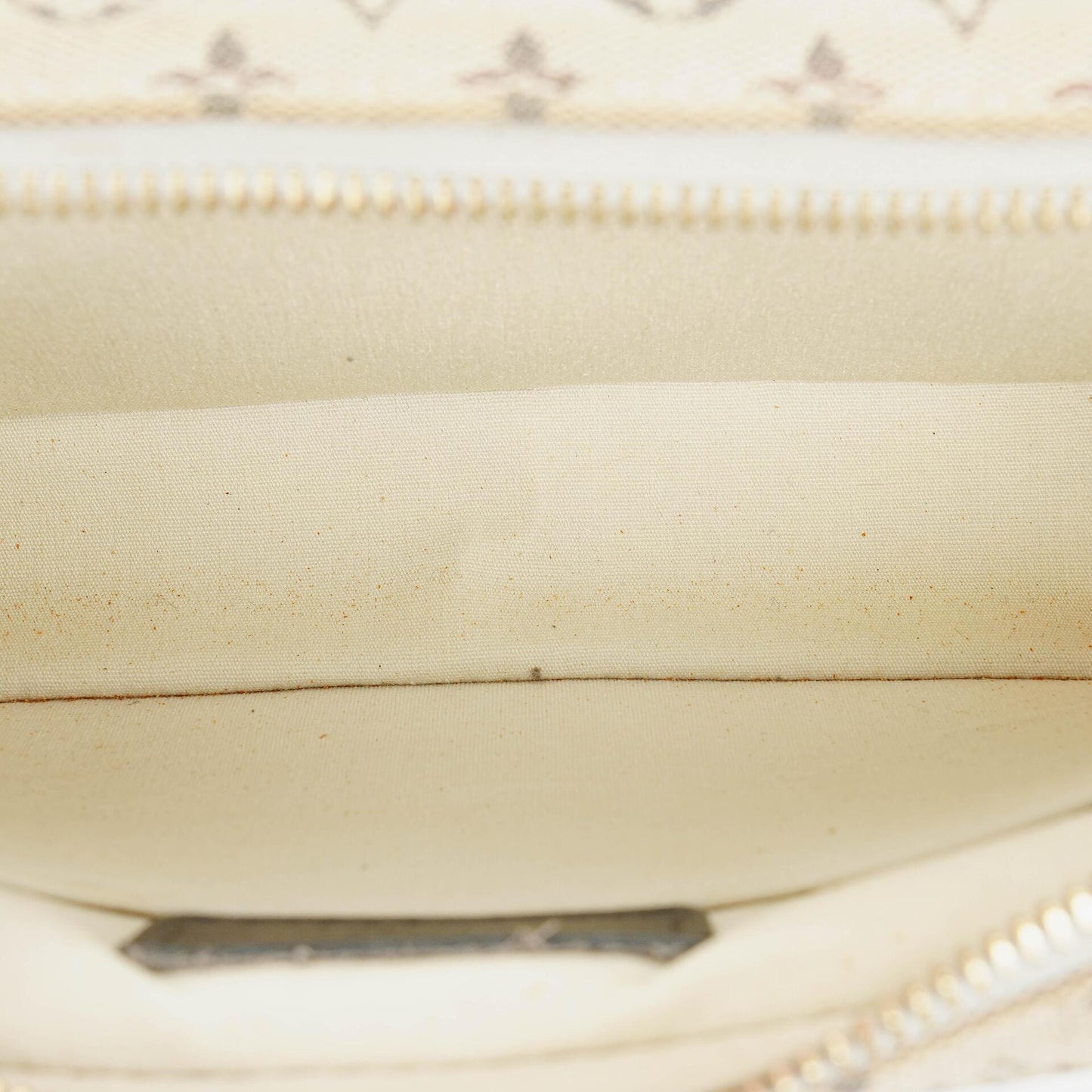 Louis Vuitton Juliette Umhängetasche in Monogram Mini Lin