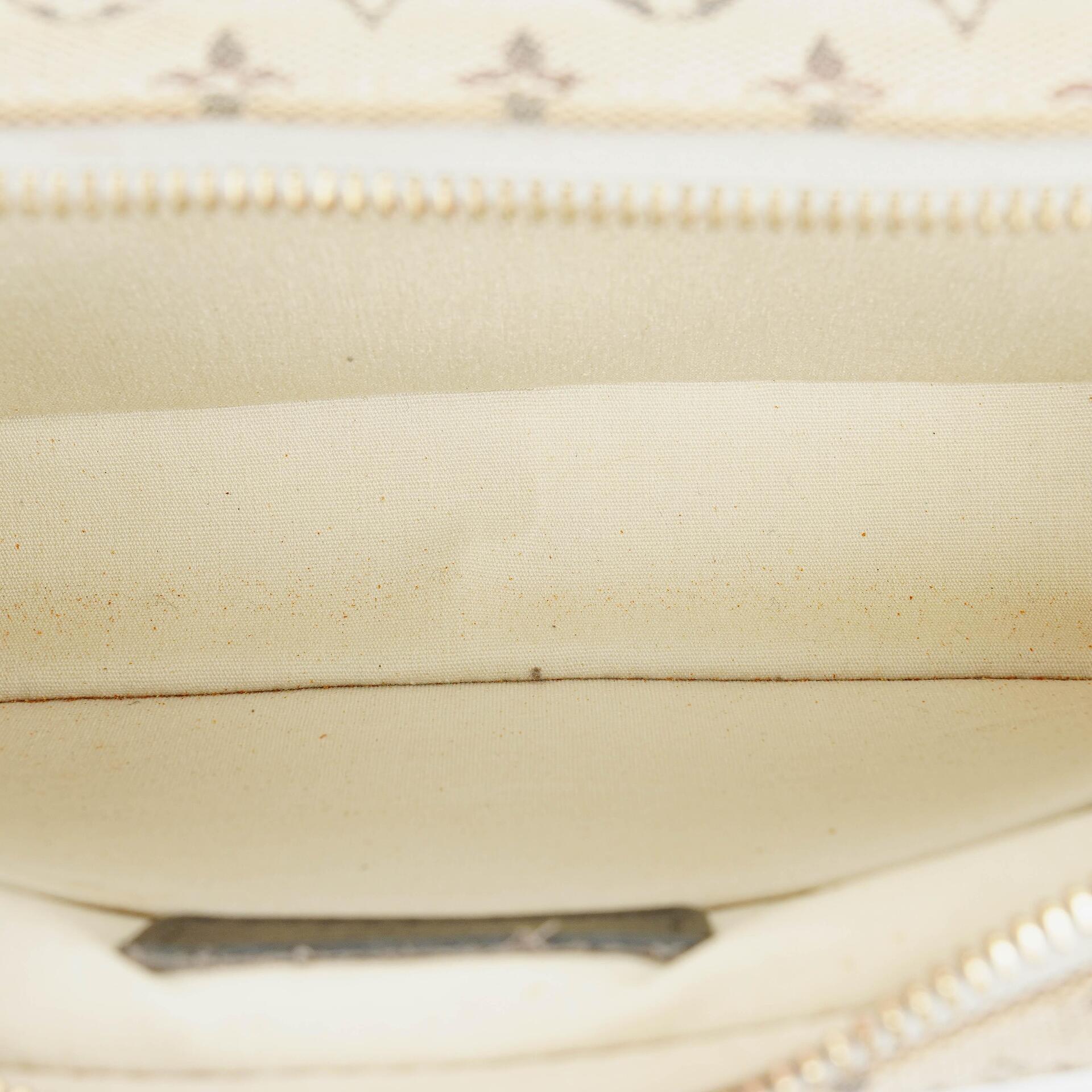 Louis Vuitton Juliette Umhängetasche in Monogram Mini Lin