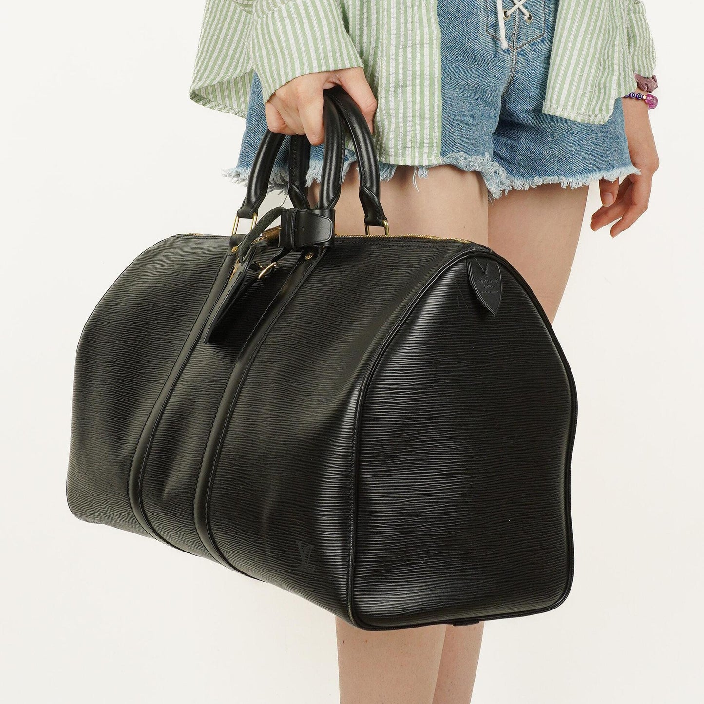 Louis Vuitton Keepall 45 Reisetasche aus schwarzem Epi-Leder