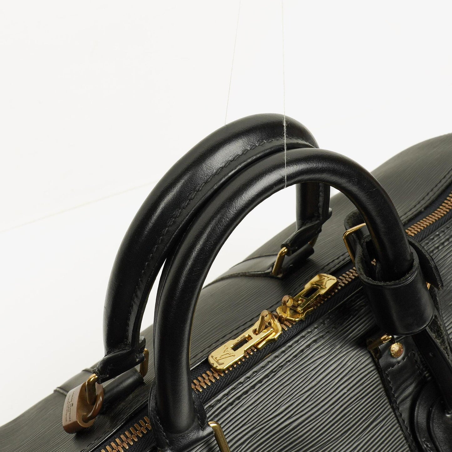 Louis Vuitton Keepall 45 Reisetasche aus schwarzem Epi-Leder