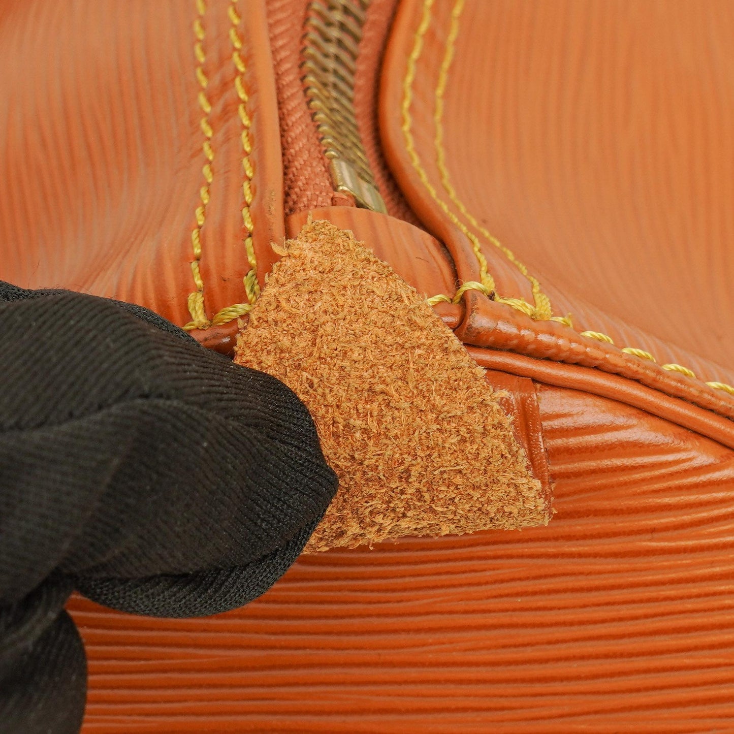 Louis Vuitton Keepall 45 Reisetasche in Cognac aus Epi Leder