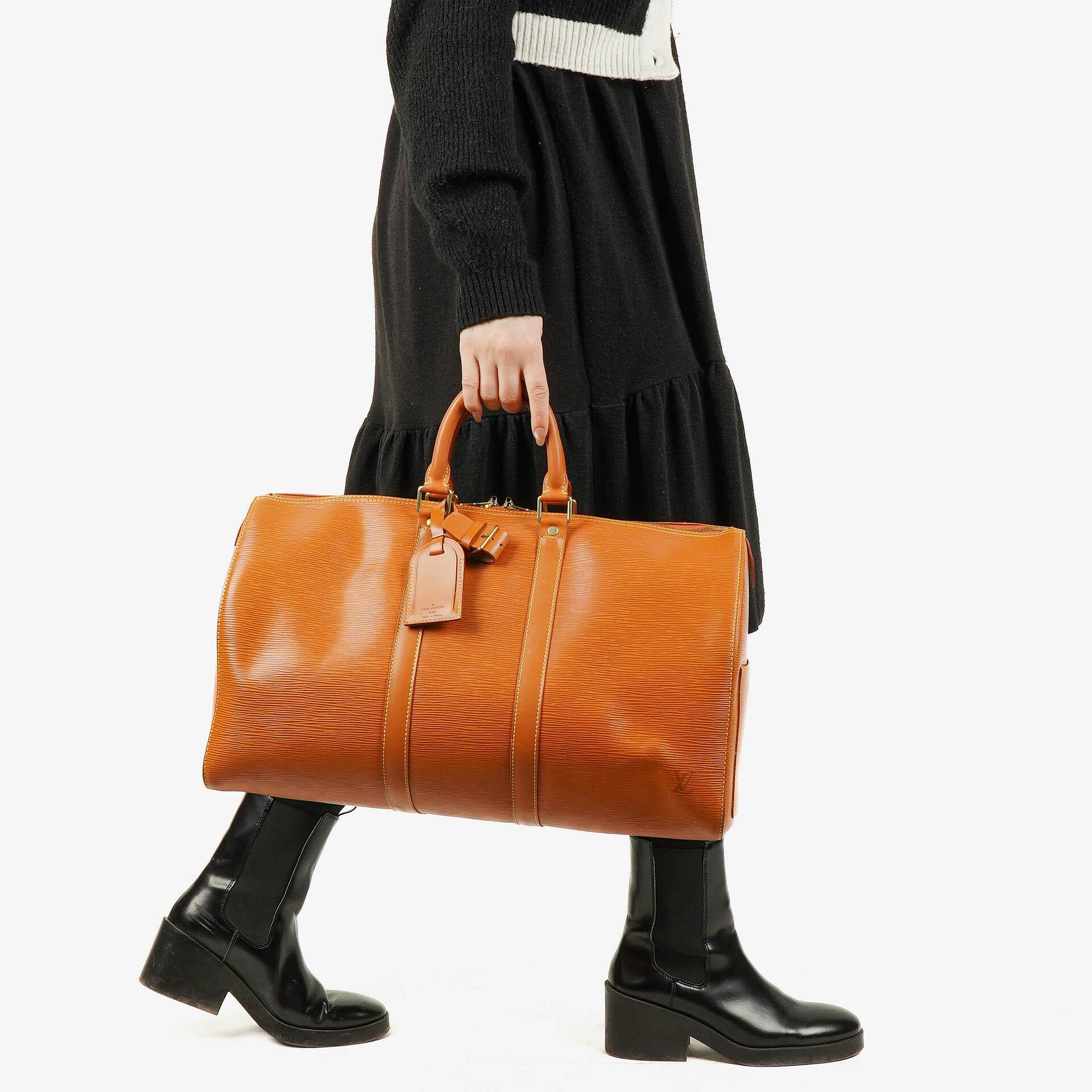 Louis Vuitton Keepall 45 Reisetasche aus cognacfarbenem Epi Leder