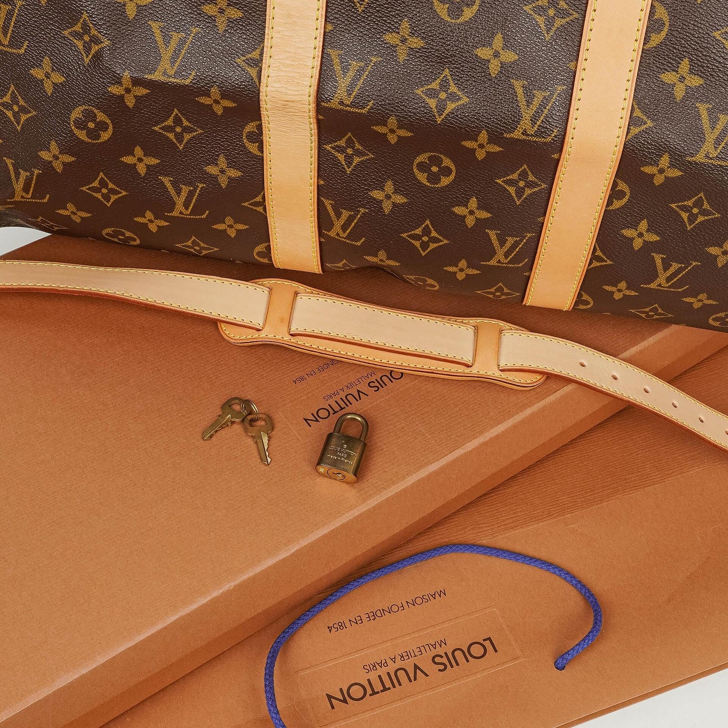 Louis Vuitton Keepall 50 Bandoulière Reisetasche aus Monogram Canvas