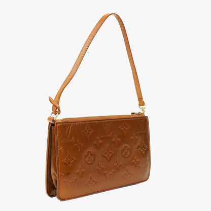 Louis Vuitton Lexington Clutch Tasche aus braunem Monogram Vernis