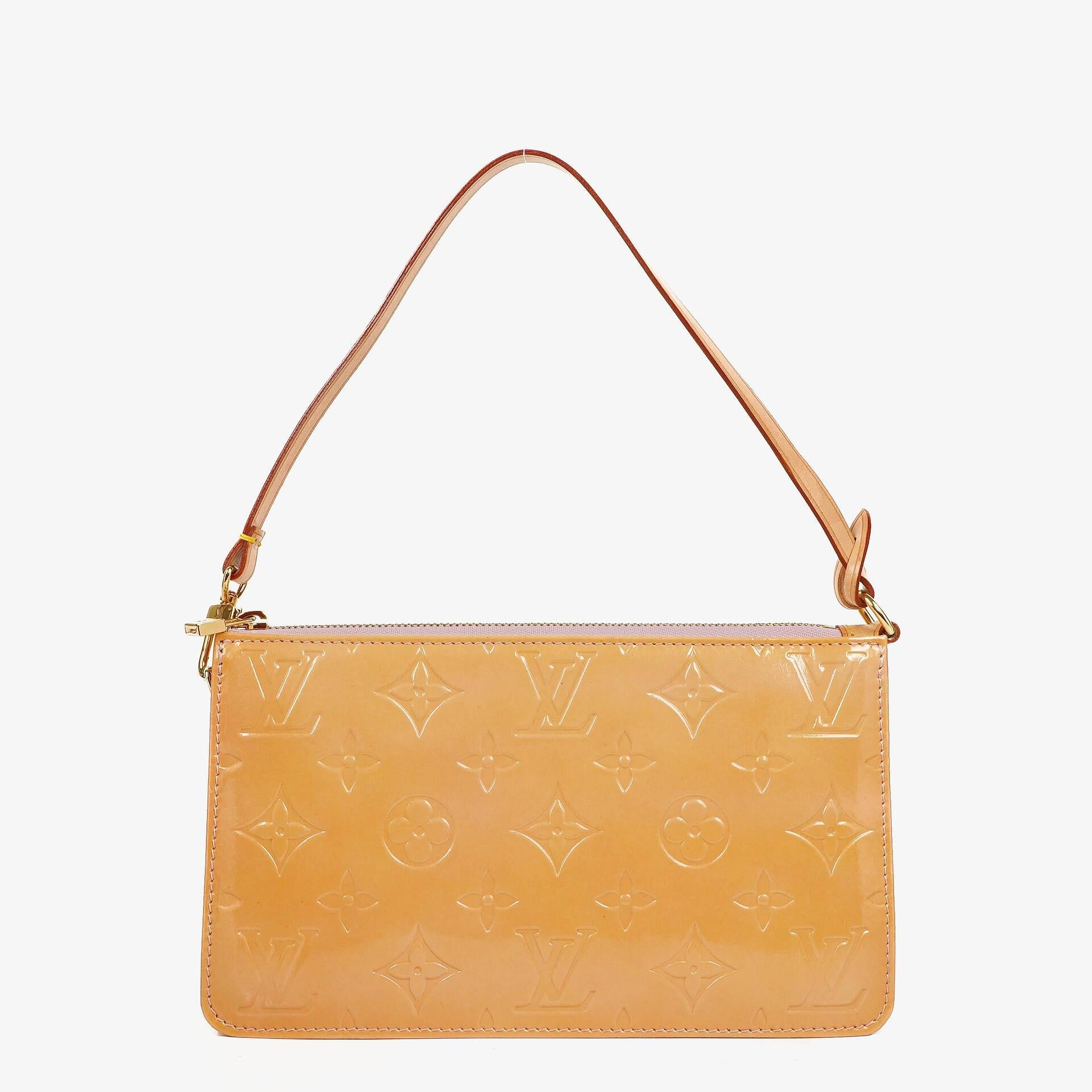 Louis Vuitton Lexington Clutch-Handtasche aus Monogram Vernis
