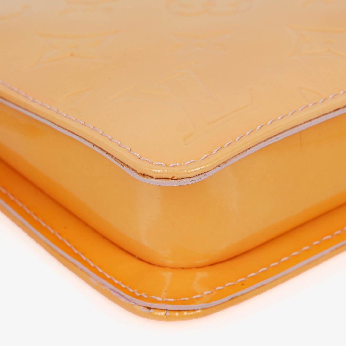Louis Vuitton Lexington Clutch-Handtasche aus Monogram Vernis