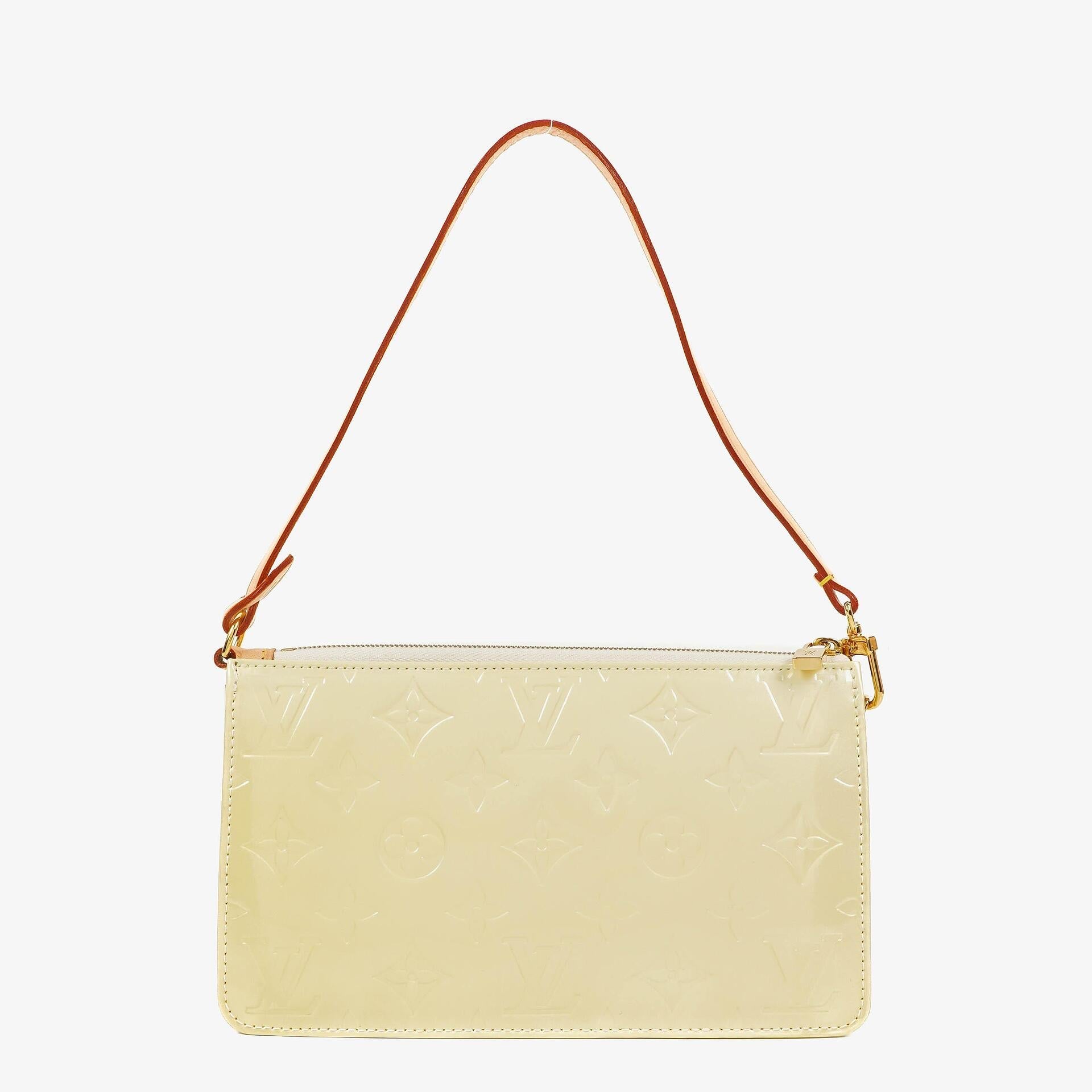 Louis Vuitton Lexington Täschchen aus Monogram Vernis in Perle