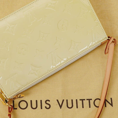Louis Vuitton Lexington Täschchen aus Monogram Vernis in Perle