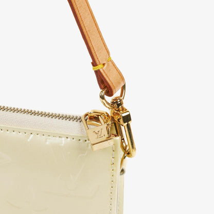 Louis Vuitton Lexington Clutch Handtasche aus Perle Monogram Vernis
