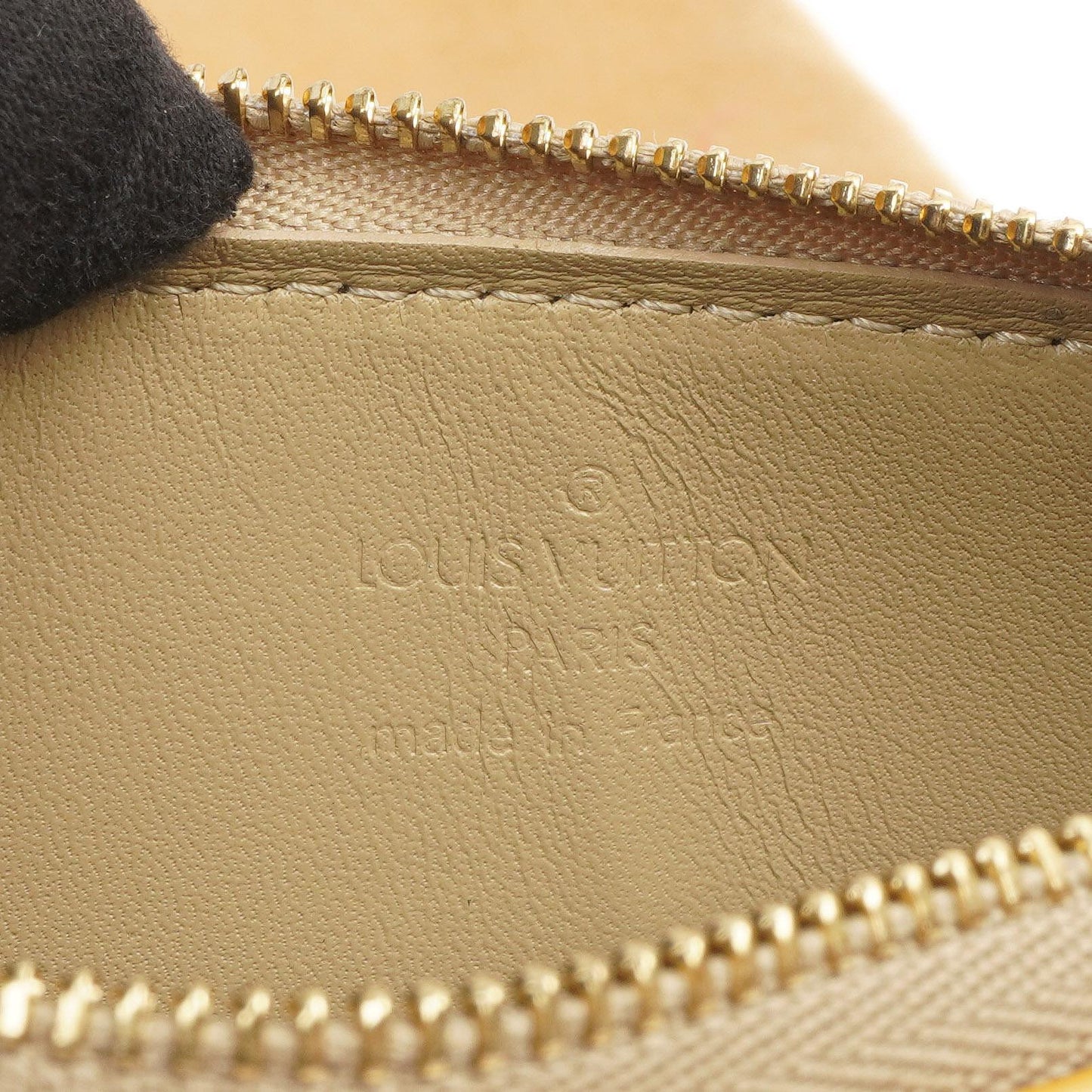 Louis Vuitton Lexington Gelb Monogram Vernis Clutch Handtasche
