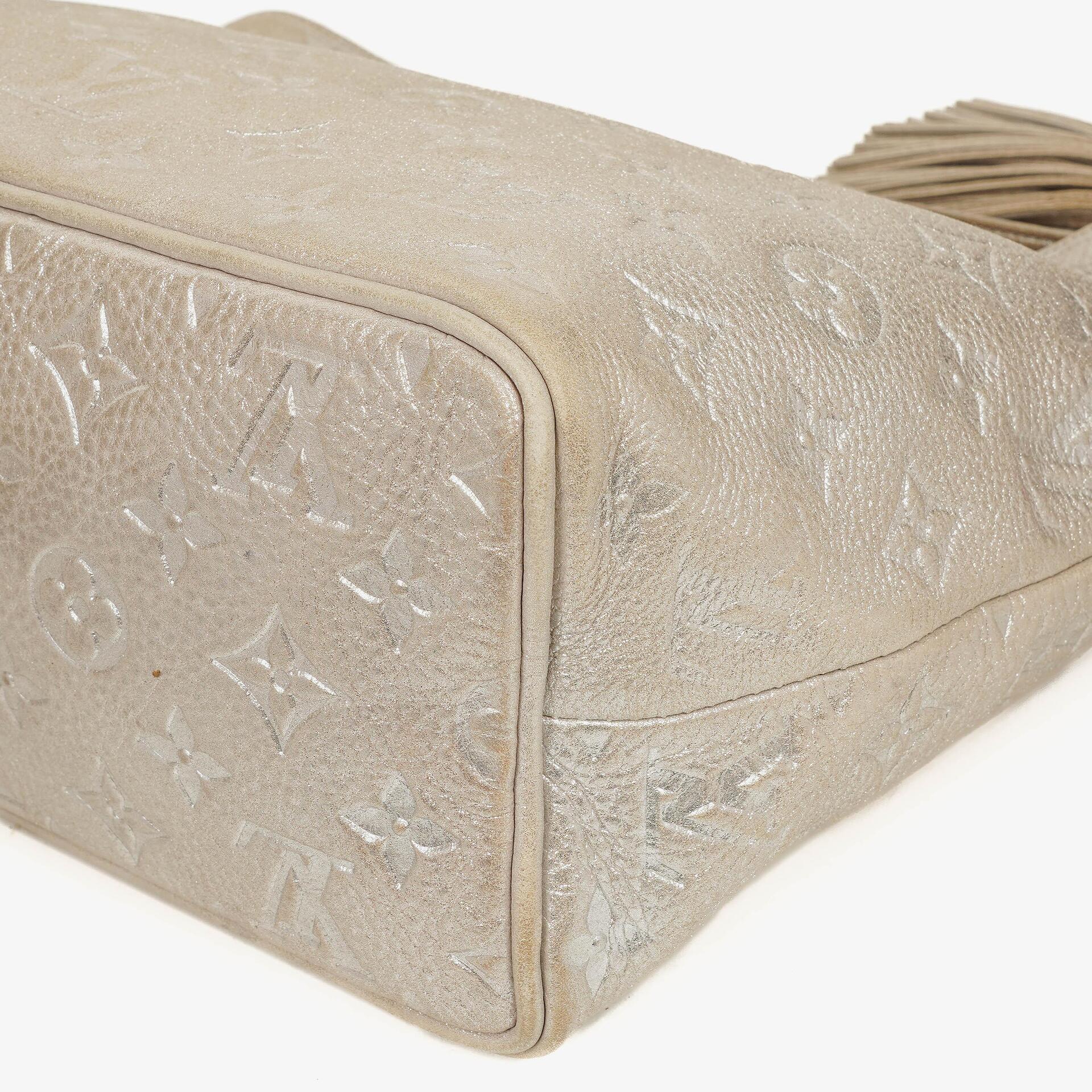 Louis Vuitton Limited Edition Monogram Shimmer Halo Tasche