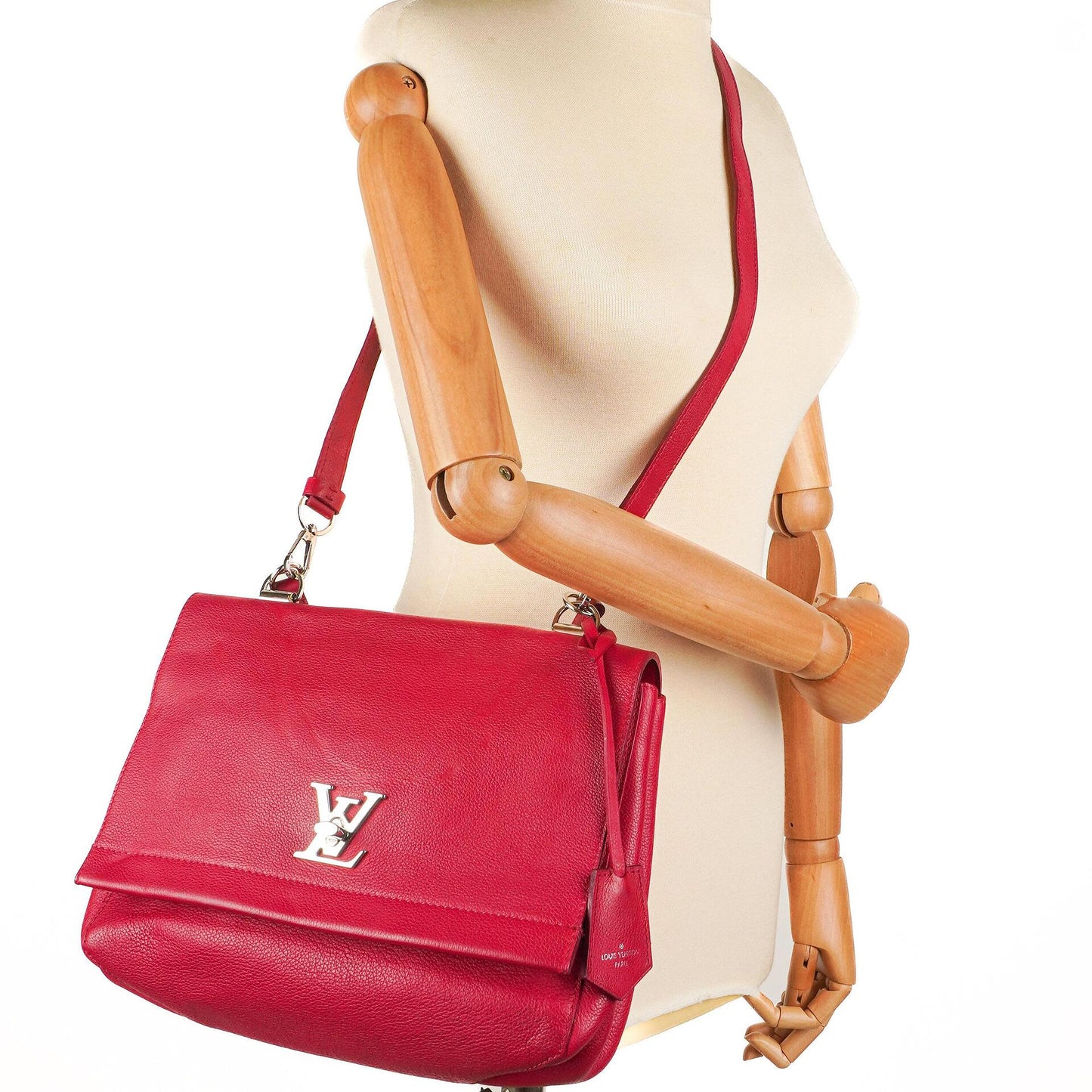 Louis Vuitton Lockme II Tasche aus Dahlia-Kalbsleder