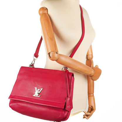 Louis Vuitton Lockme II Tasche aus Dahlia-Kalbsleder