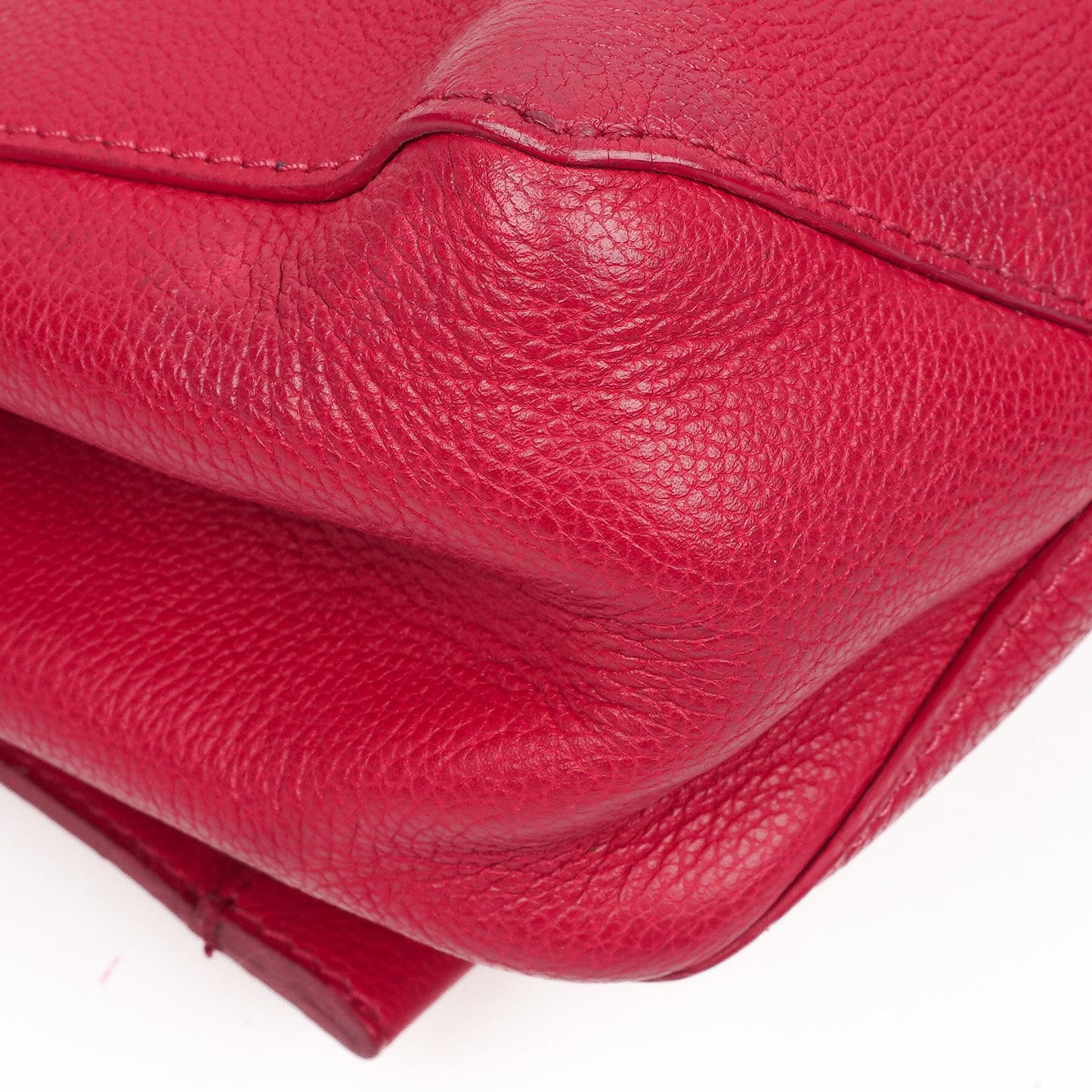 Louis Vuitton Lockme II Tasche aus Dahlia-Kalbsleder