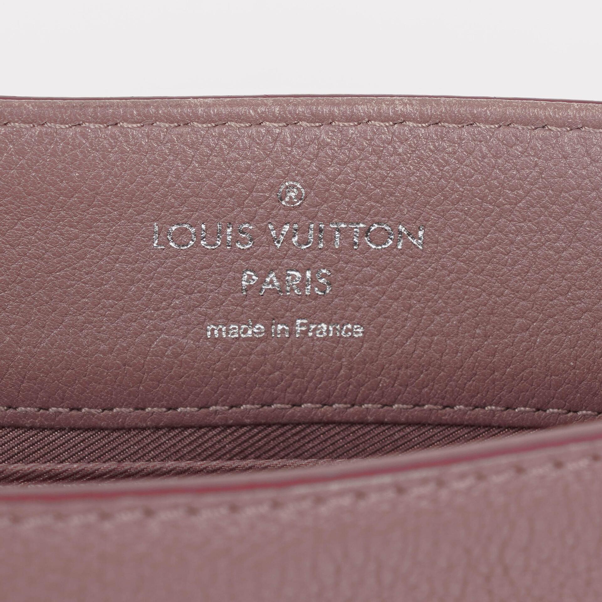 Louis Vuitton Lockme II Tasche aus Kalbsleder in Taupe Glace