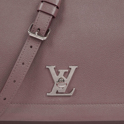 Louis Vuitton Lockme II Tasche aus Kalbsleder in Taupe Glace