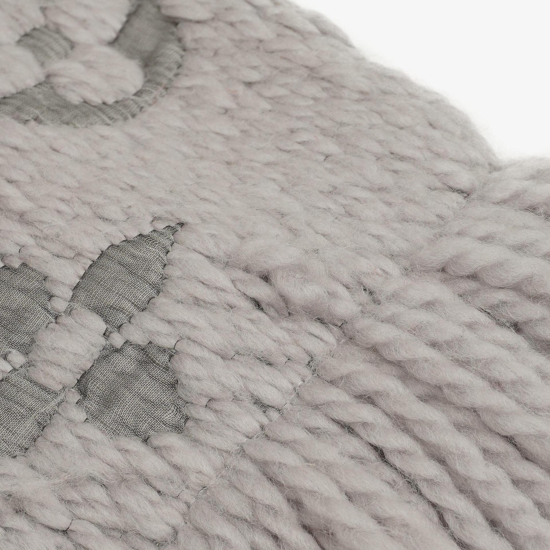 Louis Vuitton Logomania Woll-Seiden-Schal Perlgrau