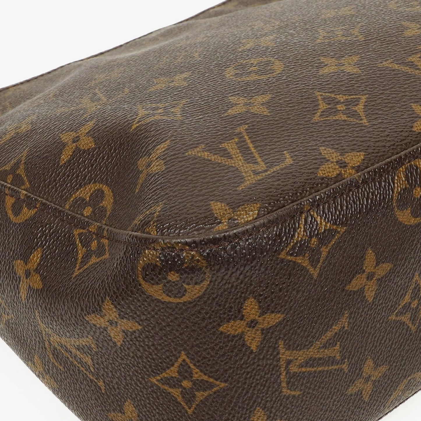 Louis Vuitton Looping MM Tasche aus Monogram Canvas