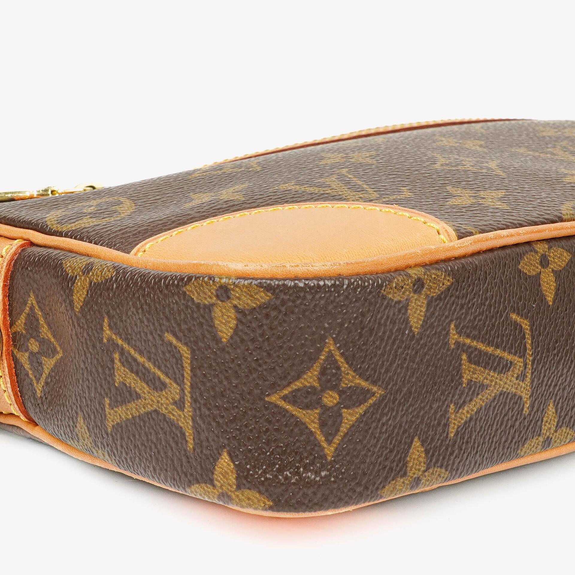 Louis Vuitton Marly Dragonne Pouch aus Monogram Canvas