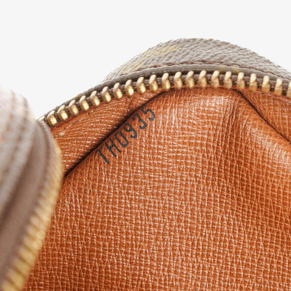 Louis Vuitton Marly Dragonne Pouch aus Monogram Canvas