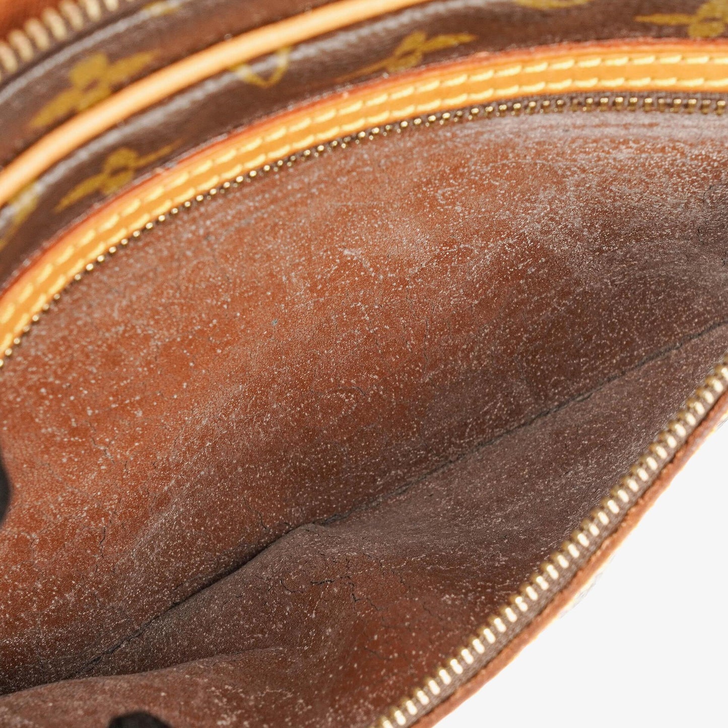 Louis Vuitton Marly Dragonne Pouch aus Monogram Canvas