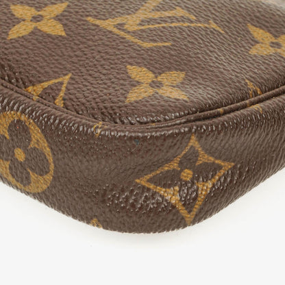 Louis Vuitton Mini Pochette Accessoires aus Monogram Canvas