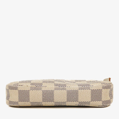 Louis Vuitton Mini Pochette aus Damier Azur Canvas