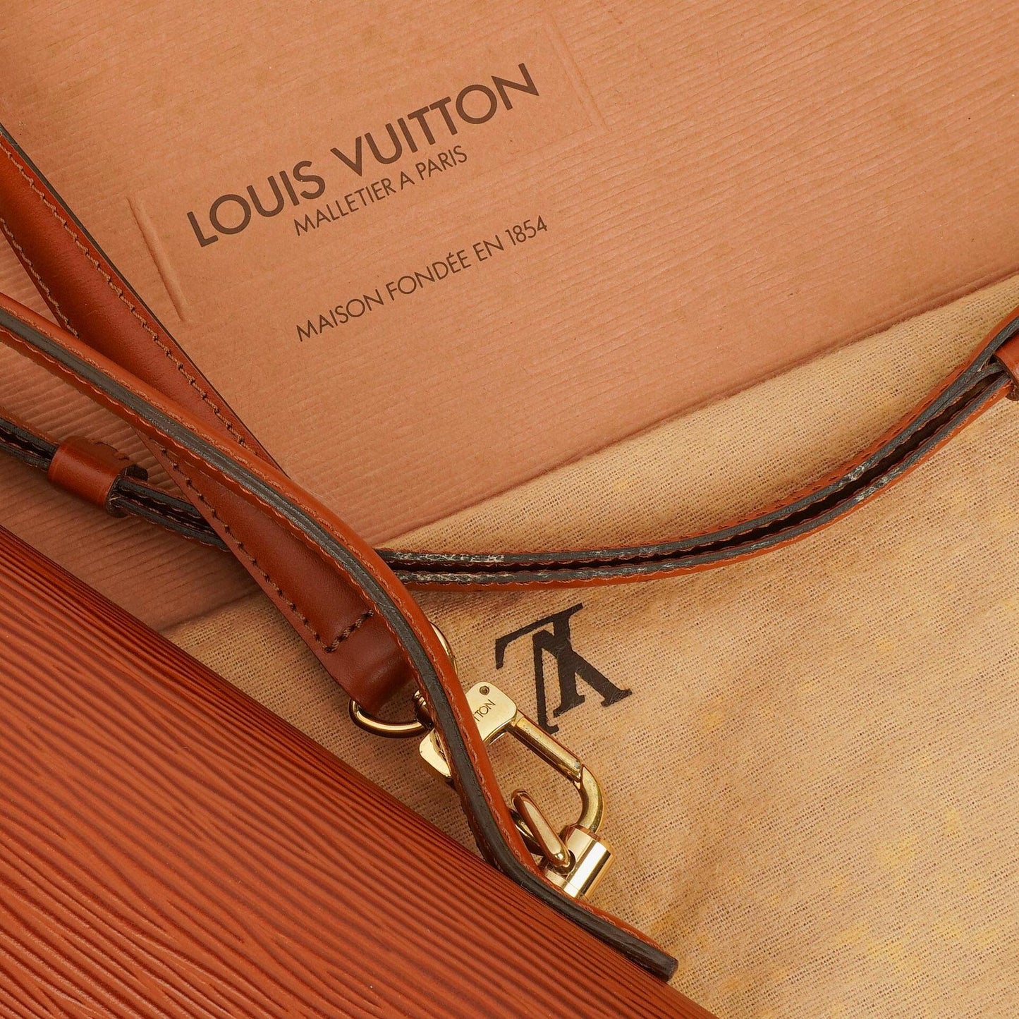 Louis Vuitton Monceau Handtasche aus braunem Epi Leder