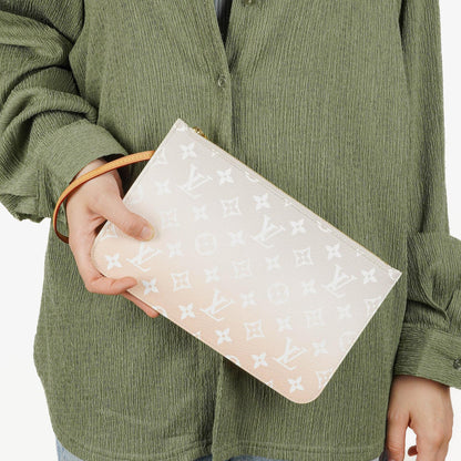 Louis Vuitton Neverfull MM Pochette Monogram By The Pool Brume