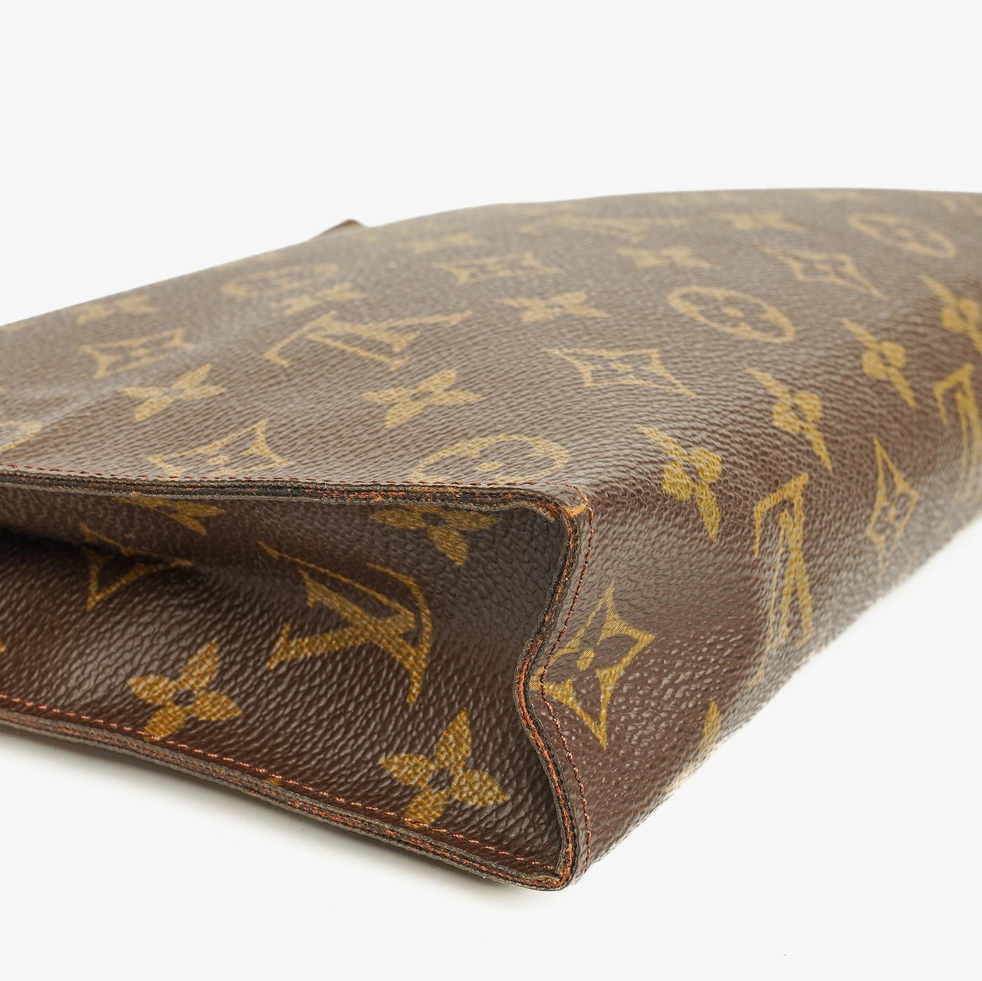 Louis Vuitton 26 Kulturtasche aus Monogram Canvas