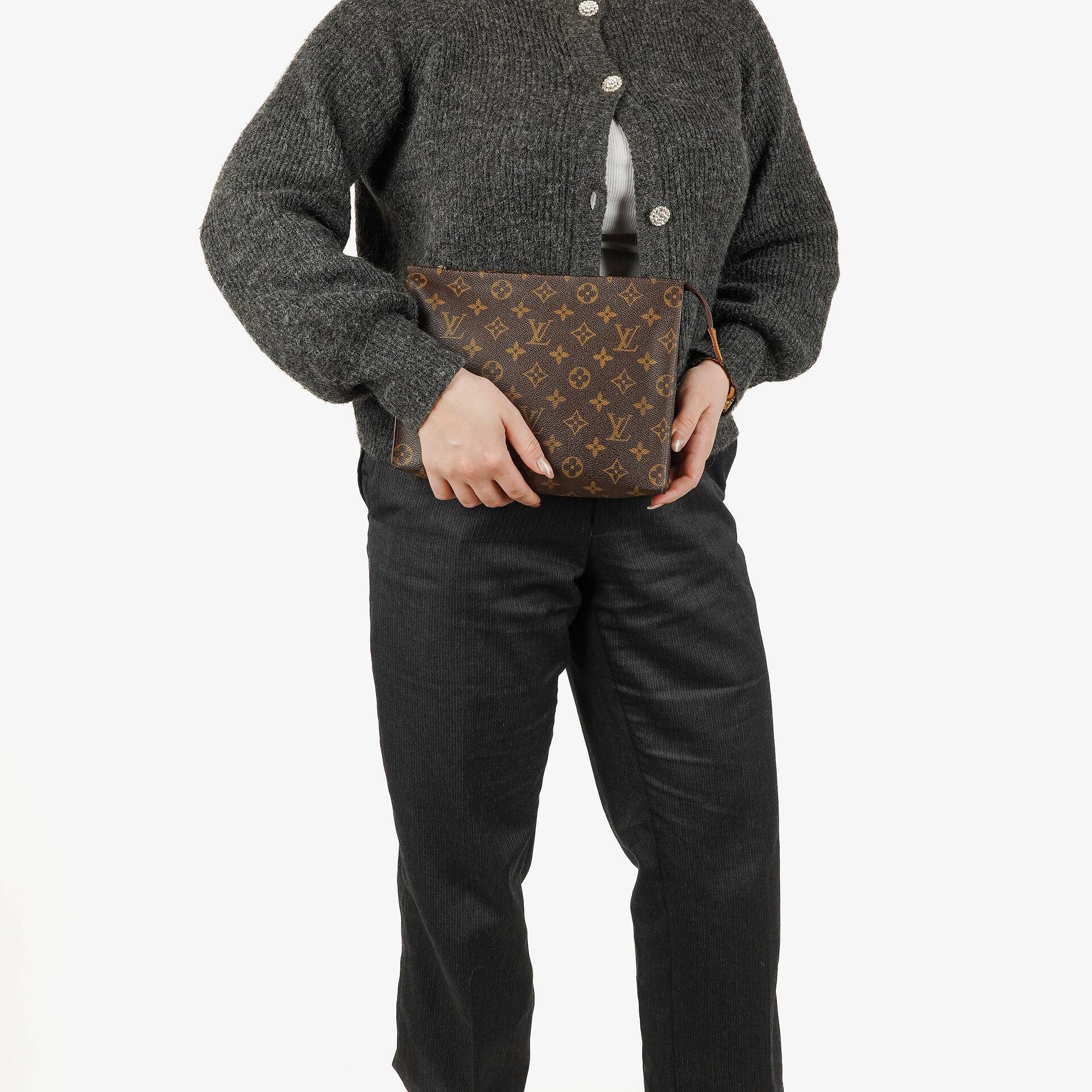 Louis Vuitton Monogram Canvas 26 Kulturtasche