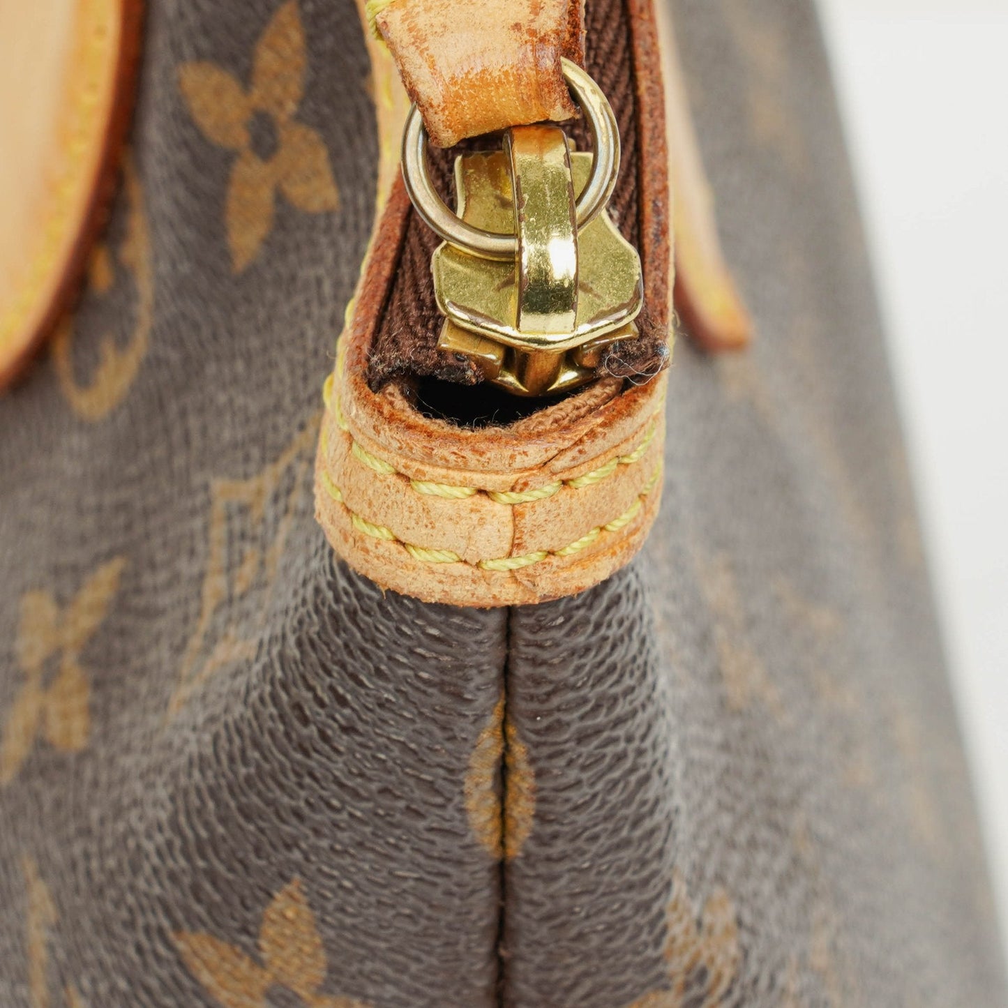 Louis Vuitton Lockit Vertical PM Tasche aus Monogram Canvas