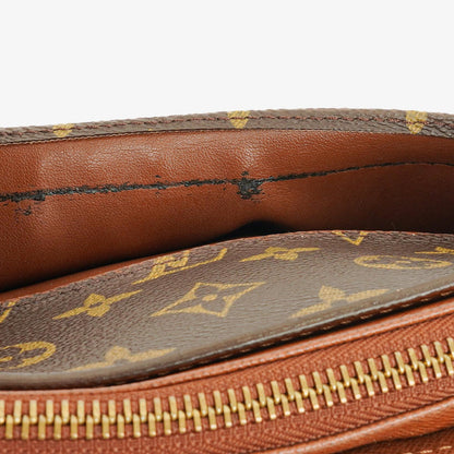 Louis Vuitton Orsay Clutch aus Monogram Canvas