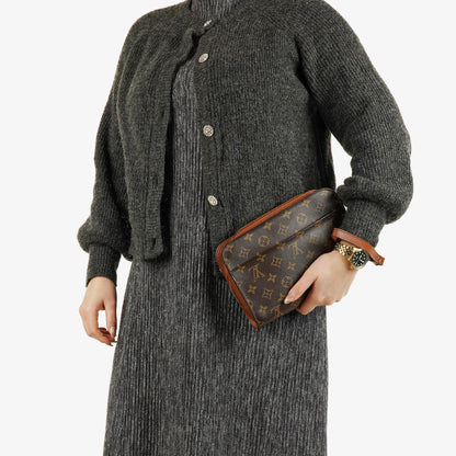 Louis Vuitton Monogram Canvas Orsay Clutch Tasche