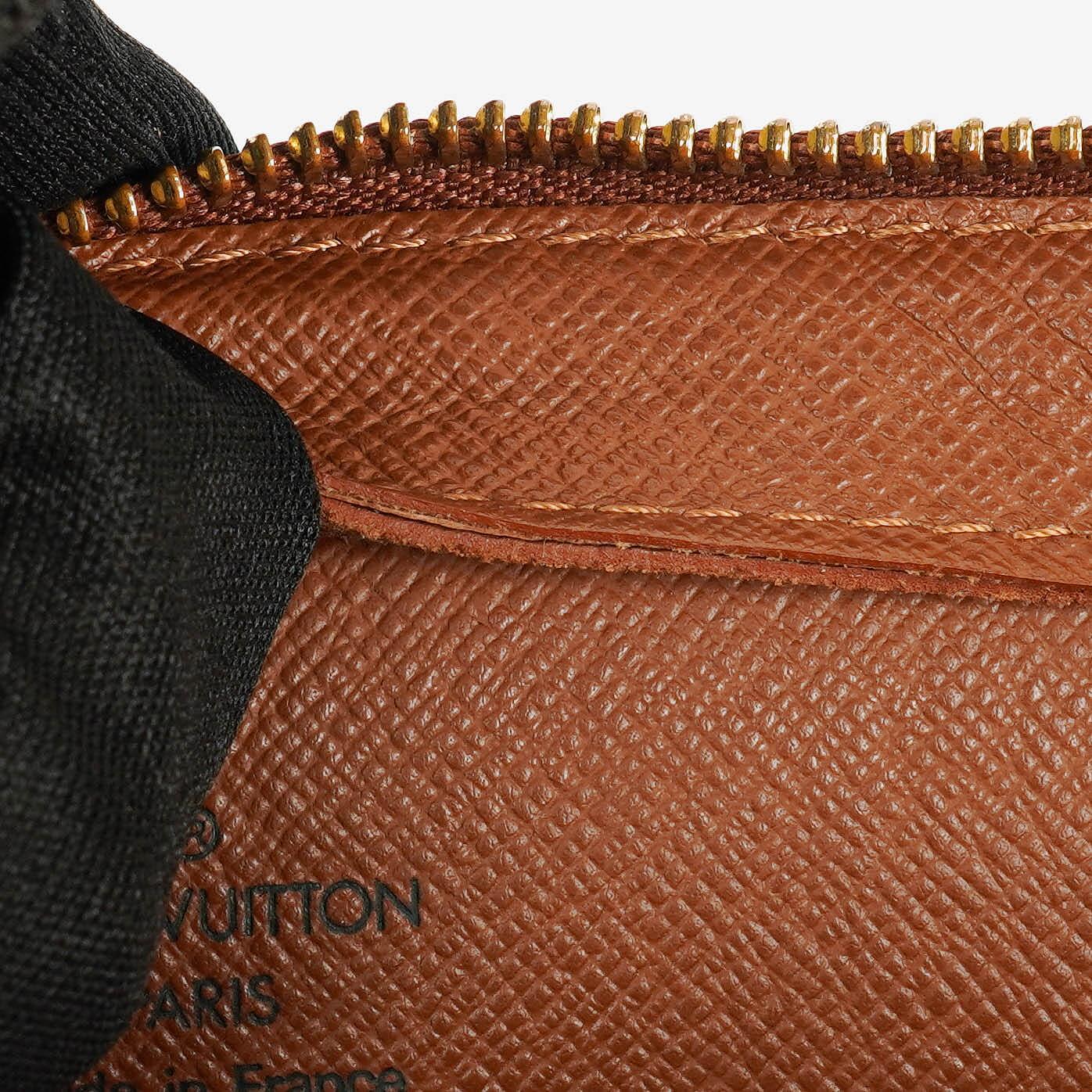 Louis Vuitton Monogram Canvas Orsay Clutch Tasche