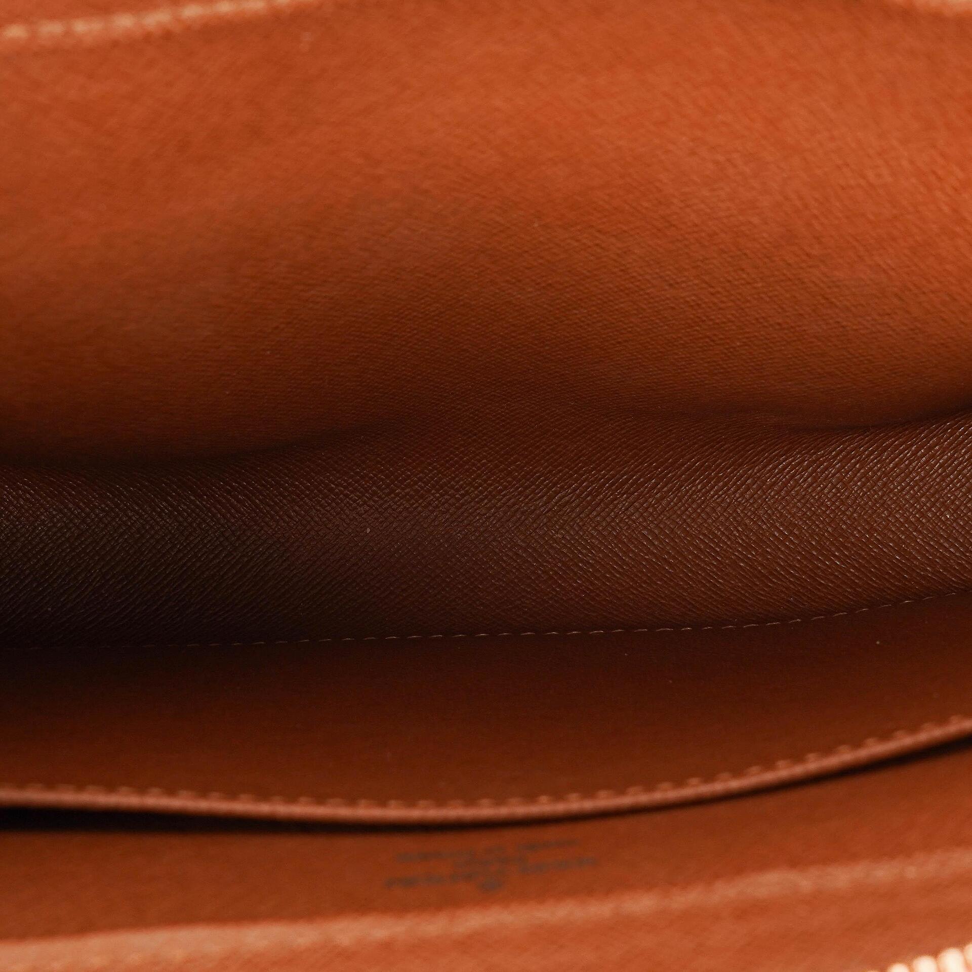 Louis Vuitton Monogram Canvas Orsay Clutch Tasche