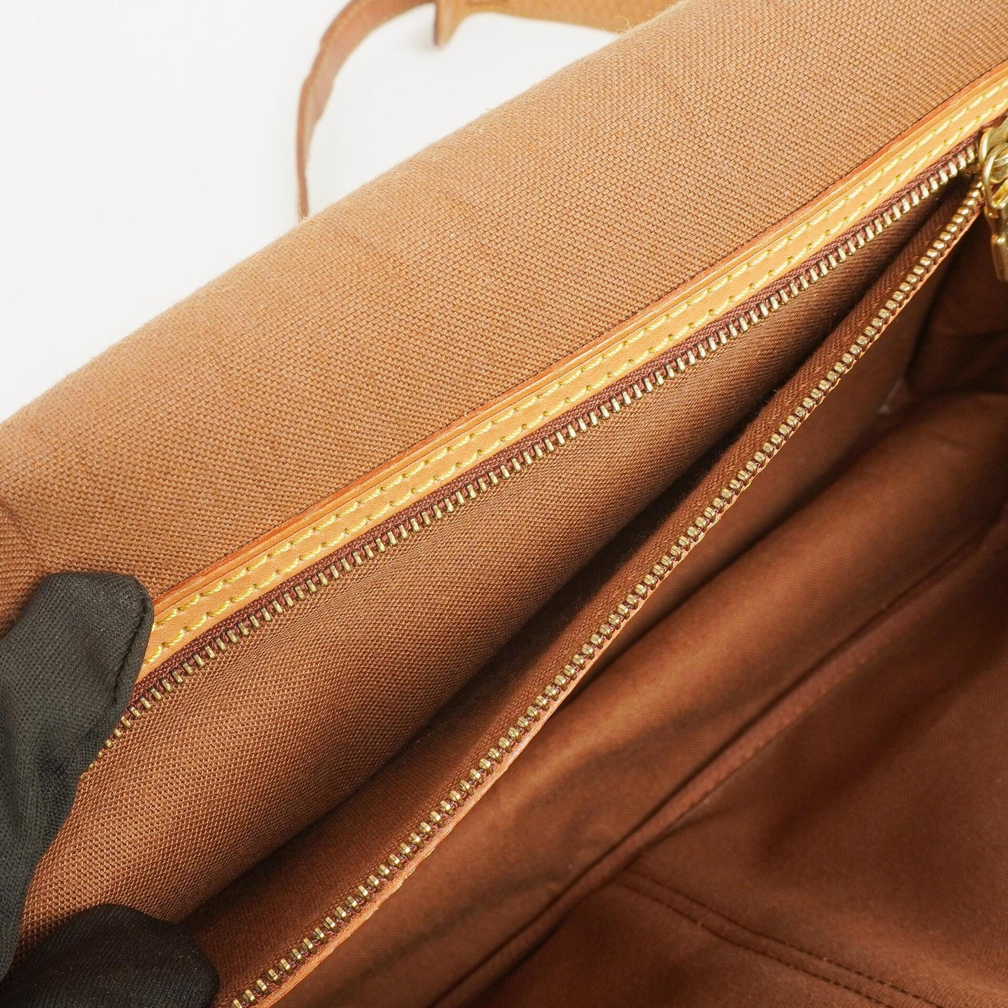 Louis Vuitton Sac Gibeciere GM aus Monogram Canvas
