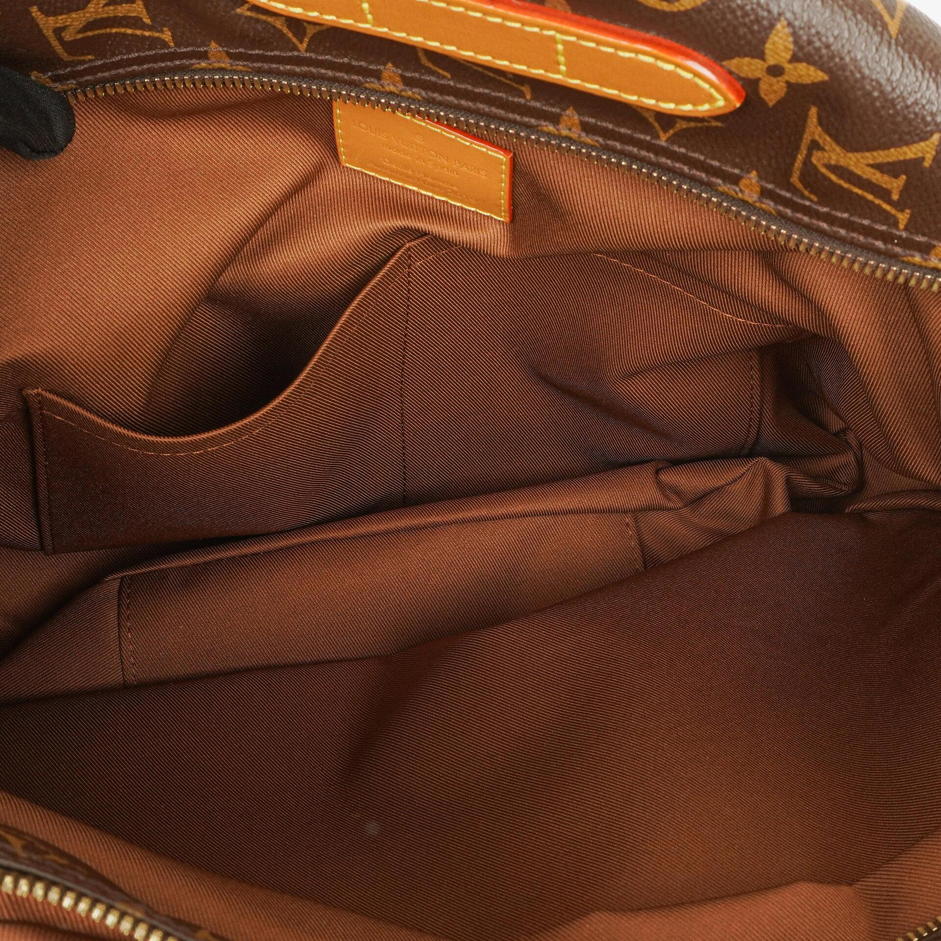 Louis Vuitton Soft Hat Trunk Tasche aus Monogram Canvas
