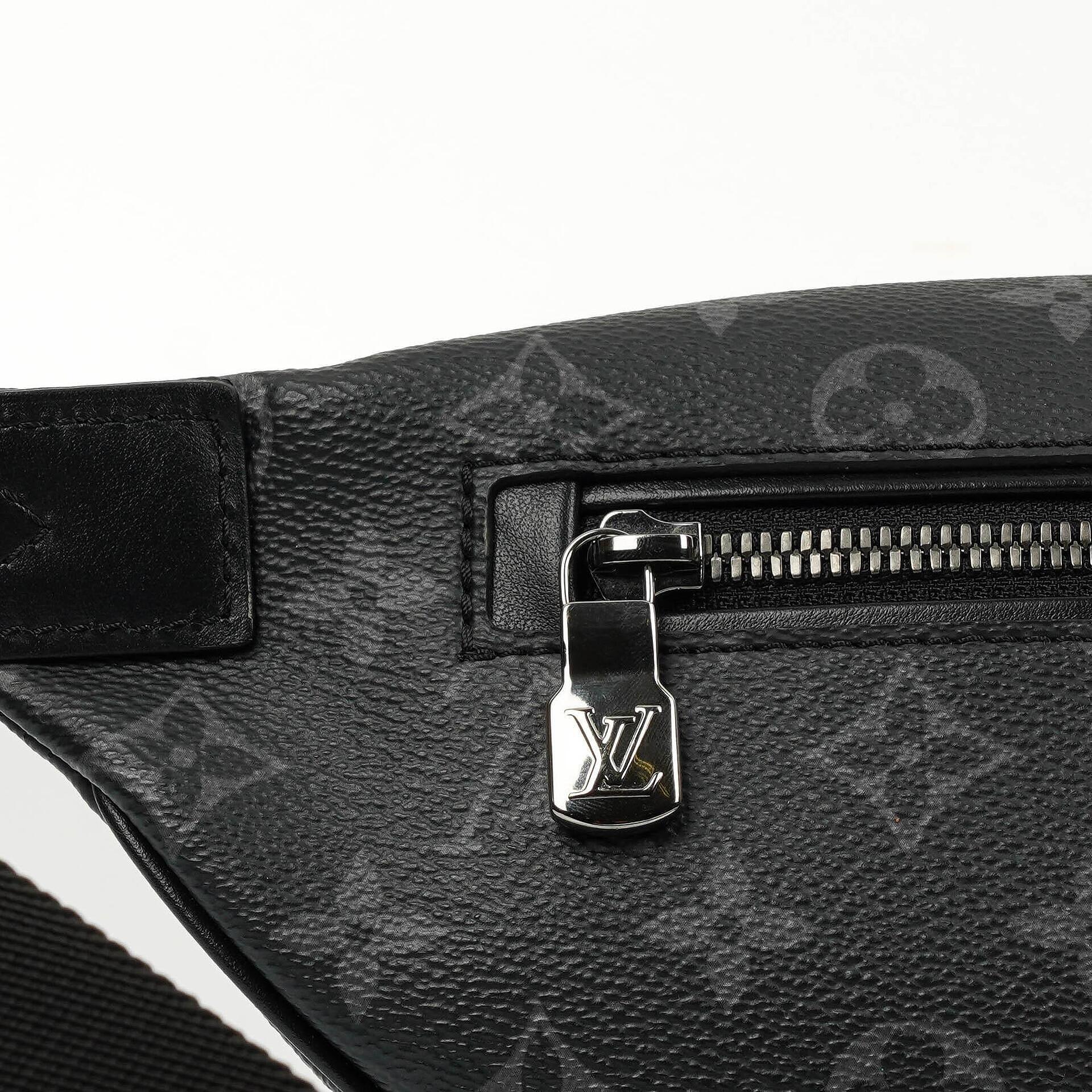 Louis Vuitton Monogram Eclipse Discovery Bumbag PM Gürteltasche Crossbody Tasche