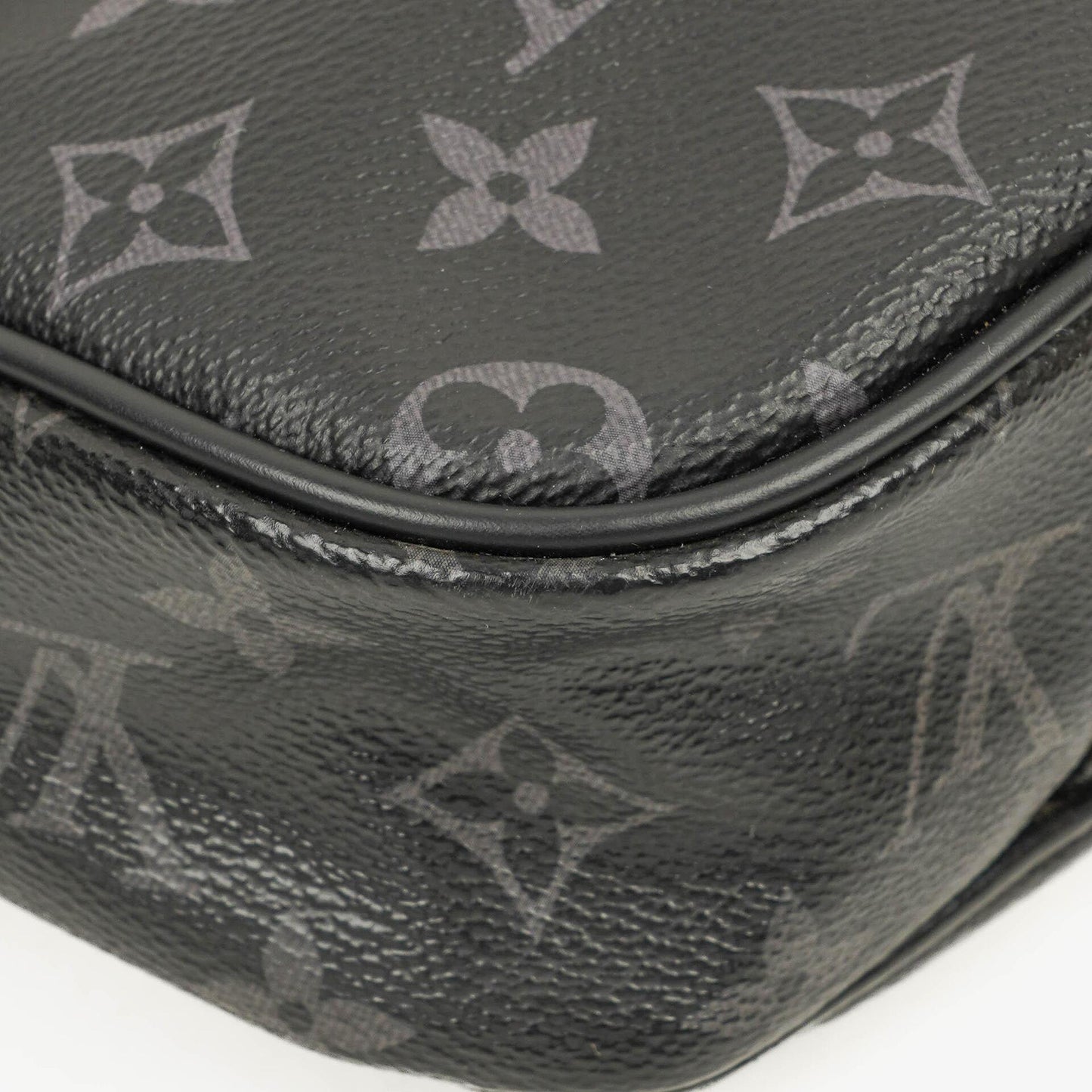Louis Vuitton Explorer Bauchtasche aus Monogram Eclipse