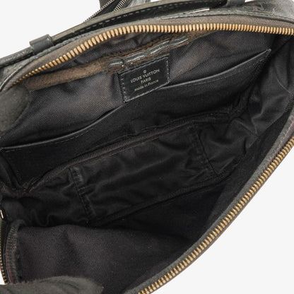Louis Vuitton Explorer Bauchtasche aus Monogram Eclipse