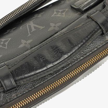 Louis Vuitton Explorer Bauchtasche aus Monogram Eclipse