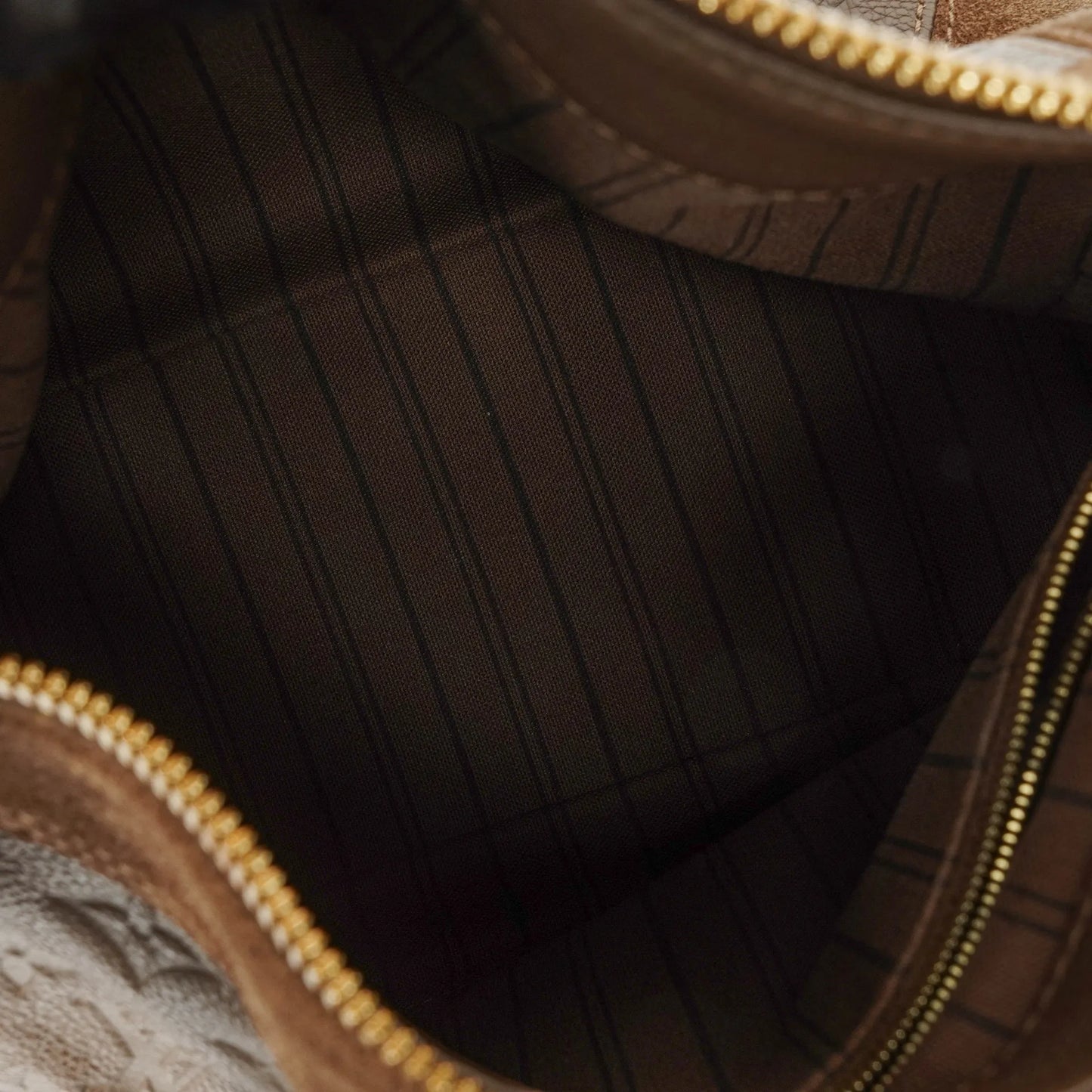 Louis Vuitton Audacieuse PM Tasche aus Monogram Ombre Empreinte