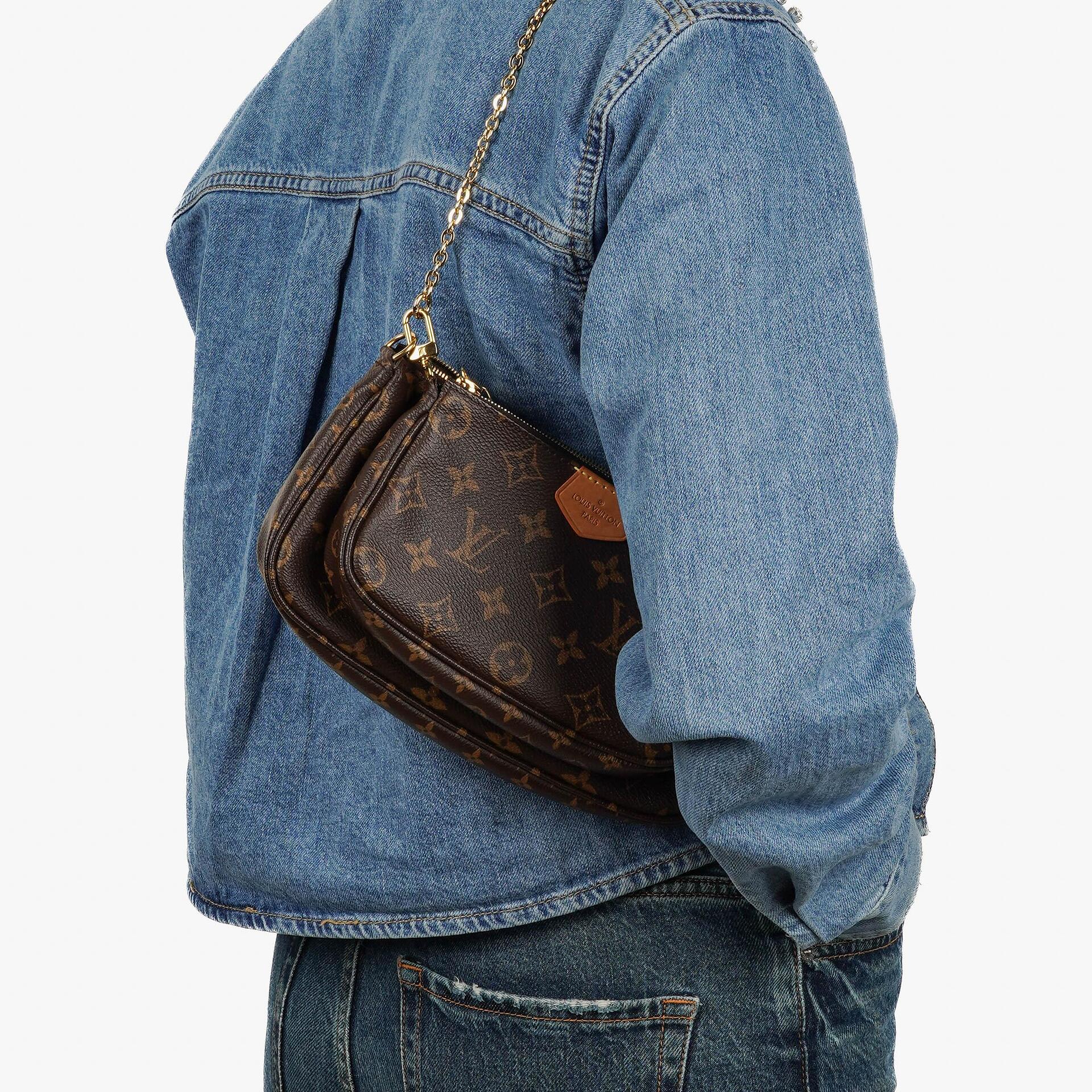 Louis Vuitton Multi Pochette Accessoires aus Monogram Canvas und Rose Clair Jacquard