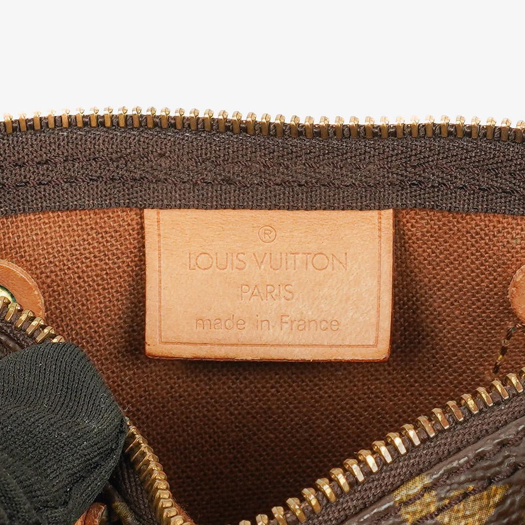 Louis Vuitton Nano Speedy Mini-Tasche aus Monogram Canvas